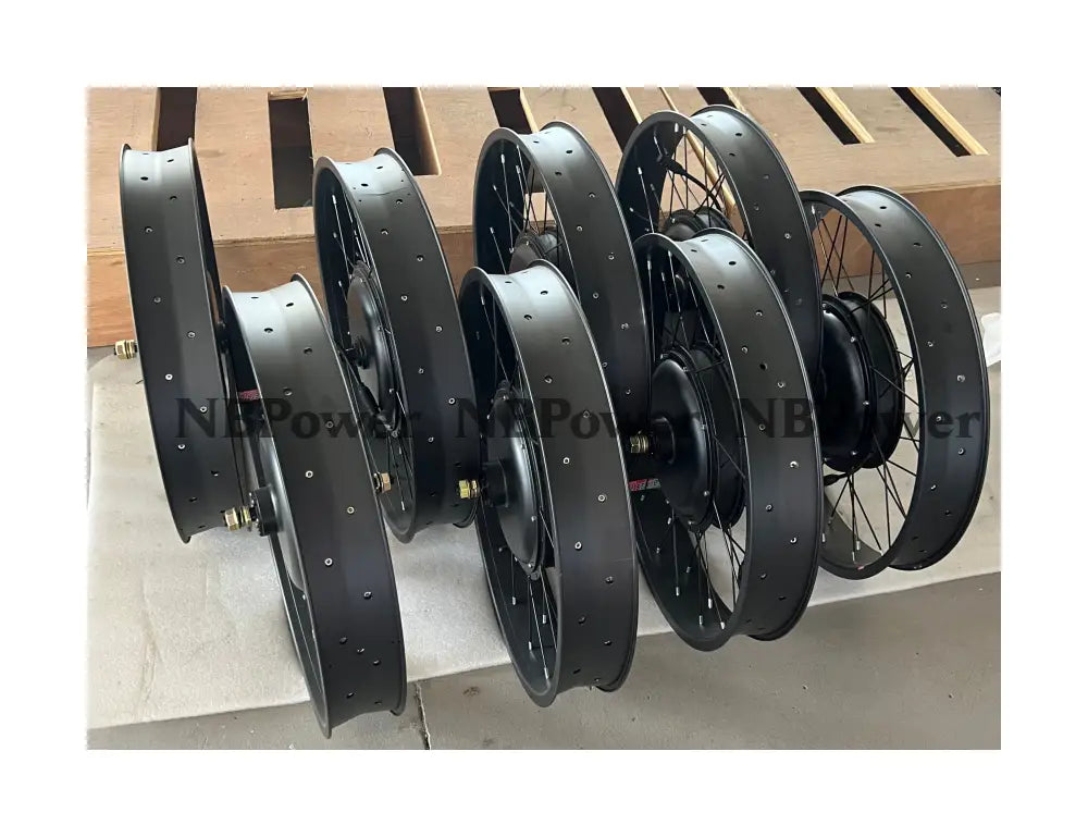 26*4.0 Rear 170-175mm dropout 48/52V/72V 2000W Fat motorwheel with spokes